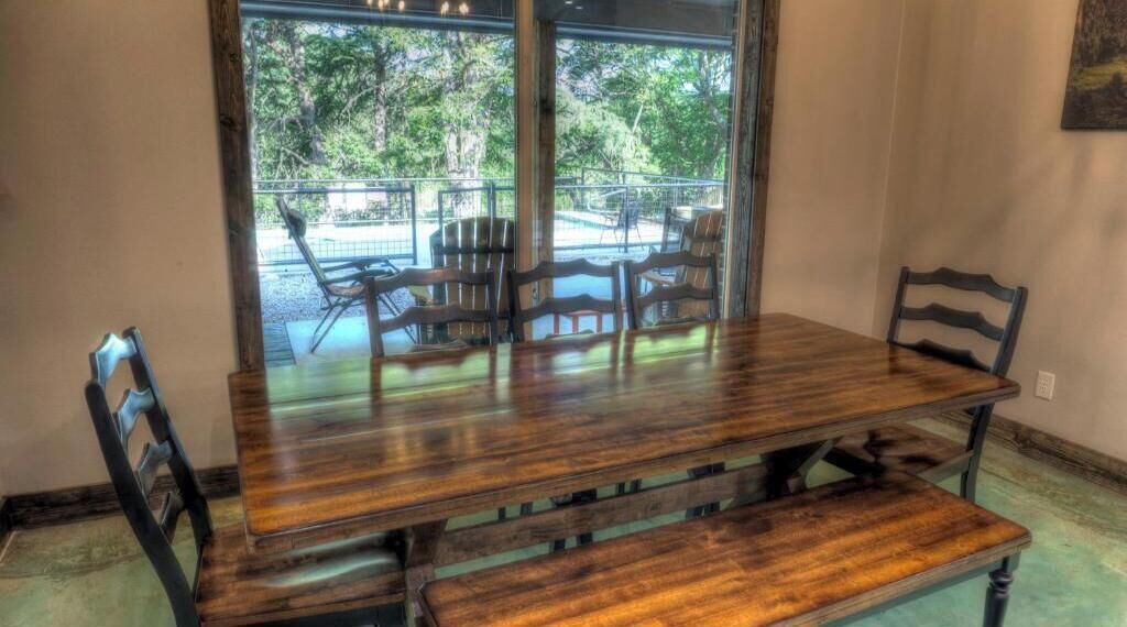 Photo of Others in Leakey