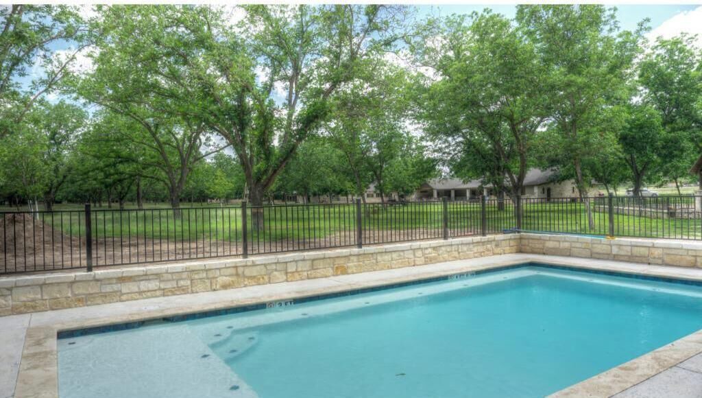 Photo of Outdoor in Leakey