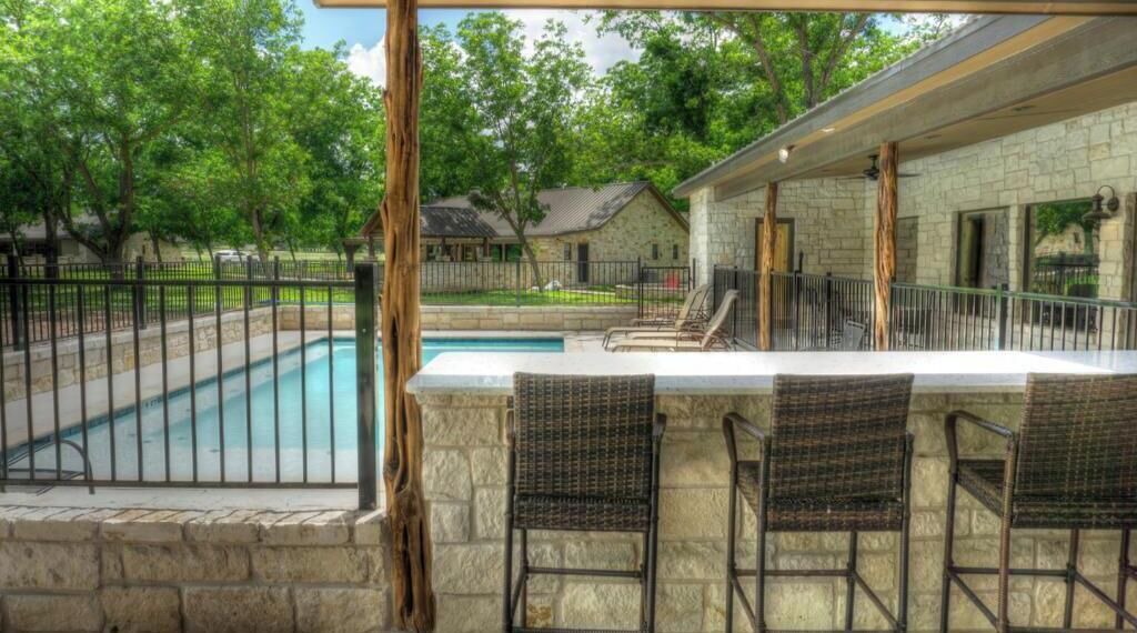 Photo of Outdoor in Leakey