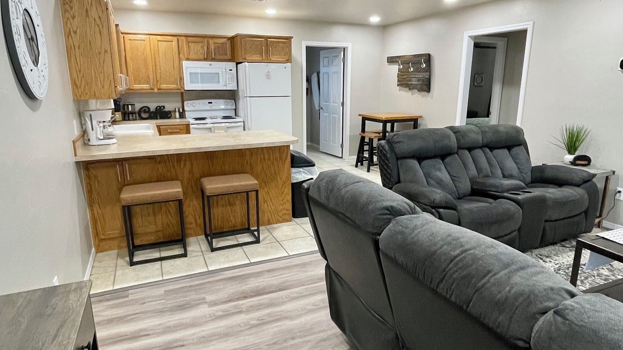 Photo of Livingroom in Ada