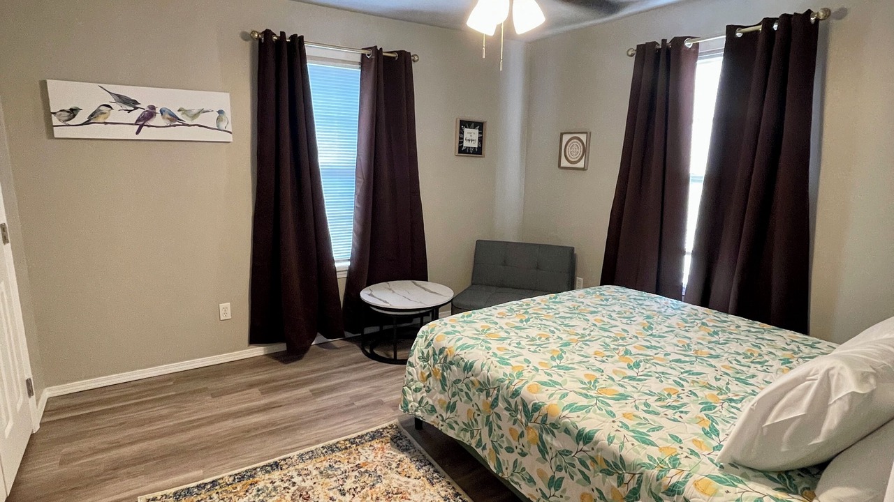 Photo of Bedroom in Ada