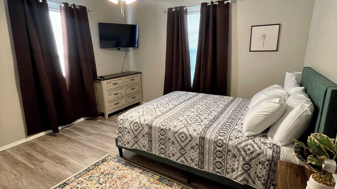 Photo of Bedroom in Ada