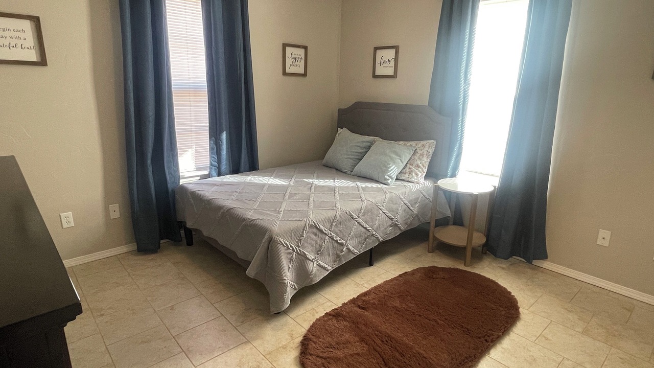 Photo of Bedroom in Ada