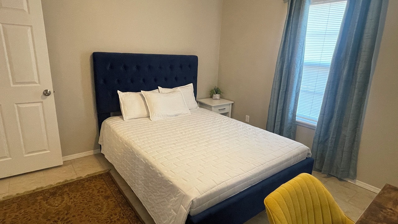 Photo of Bedroom in Ada
