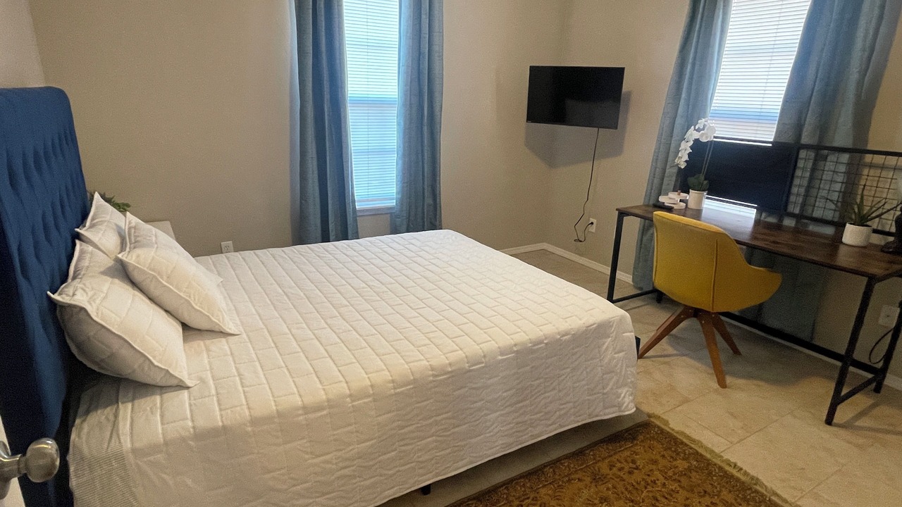 Photo of Bedroom in Ada