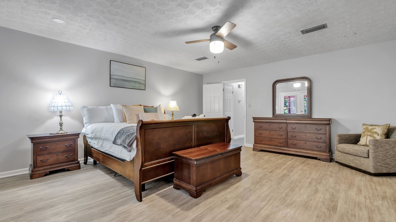 Photo of Others in Tallahassee