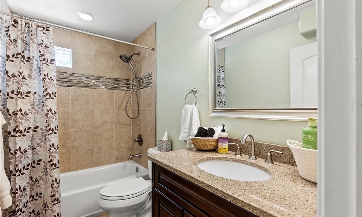 Photo of Bathroom in Huffman - O' Malley