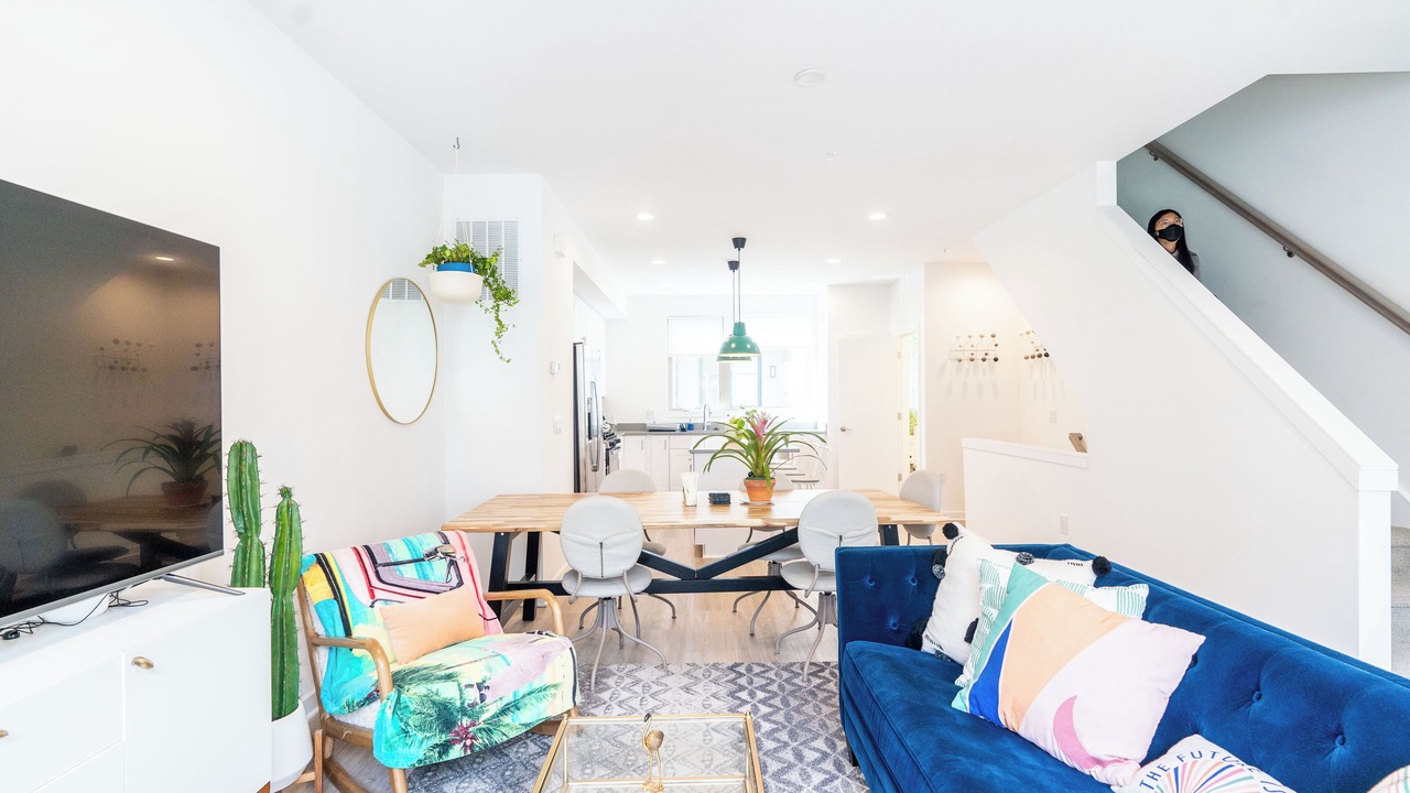 Photo of Livingroom in Olde Richmond