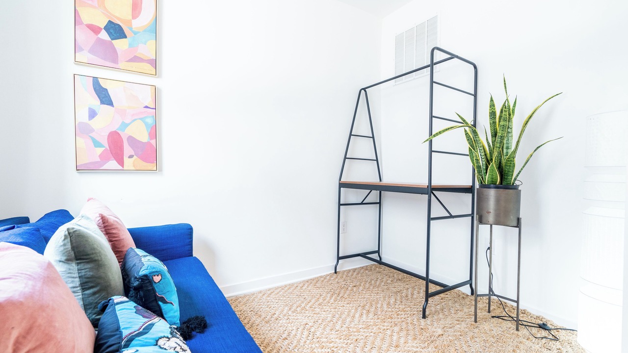 Photo of Livingroom in Olde Richmond