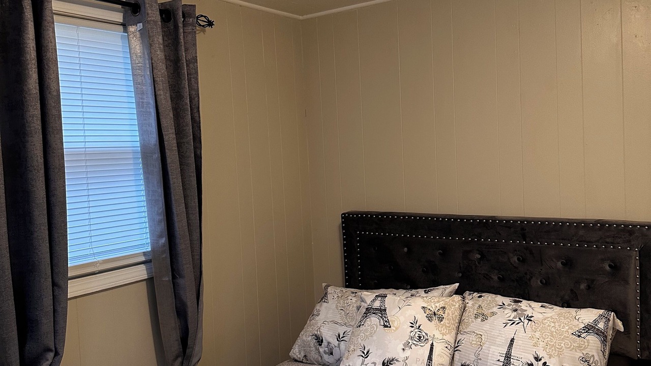Photo of Bedroom in Garfield Heights