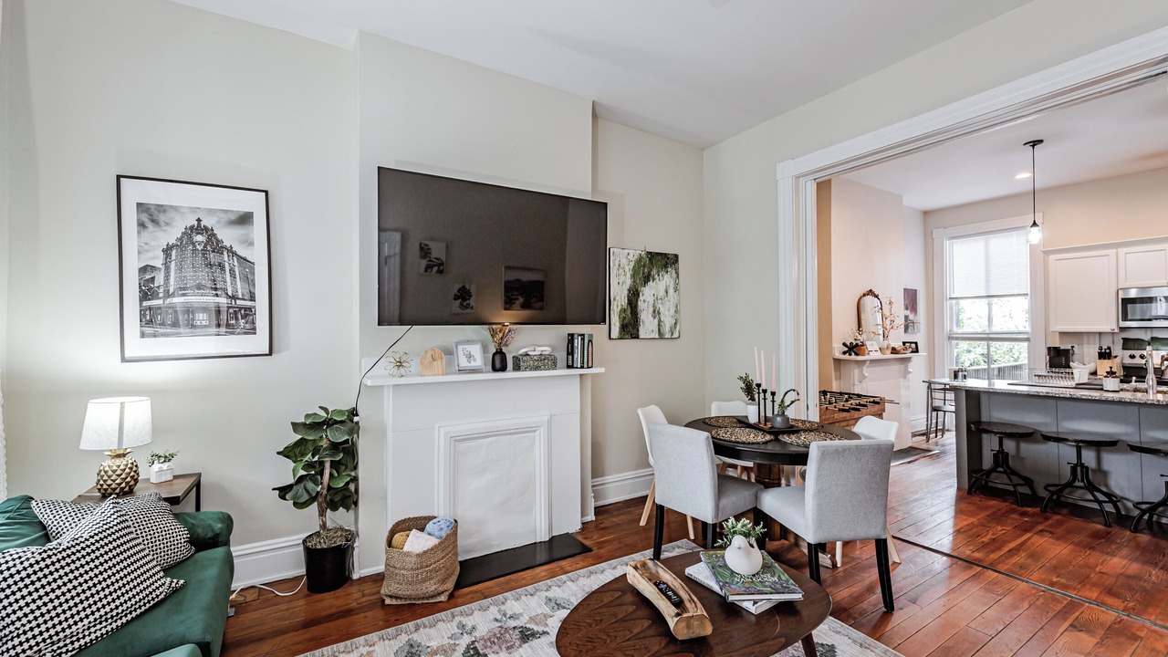 Photo of Livingroom in Jackson Ward