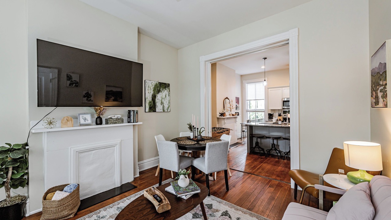 Photo of Livingroom in Jackson Ward