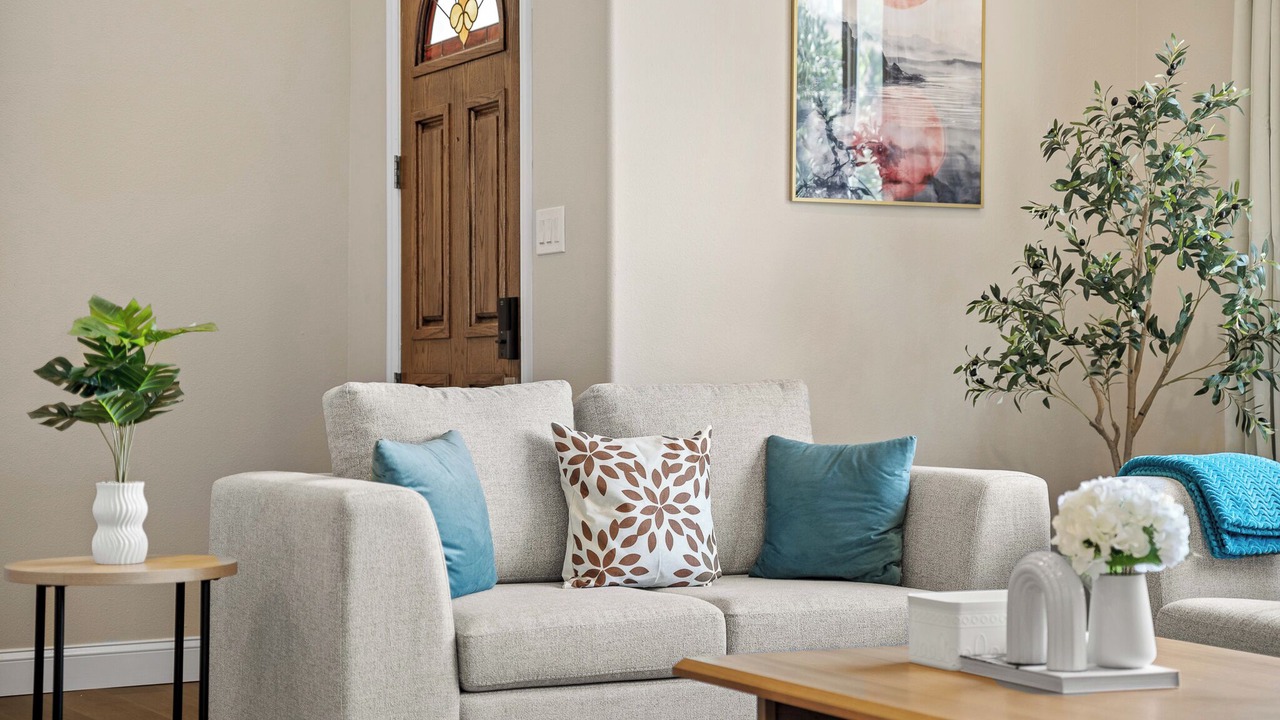 Photo of Livingroom in North Arlington