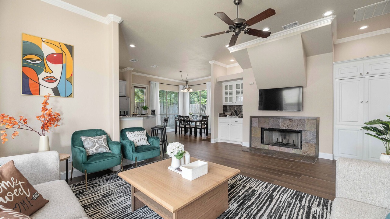 Photo of Livingroom in North Arlington