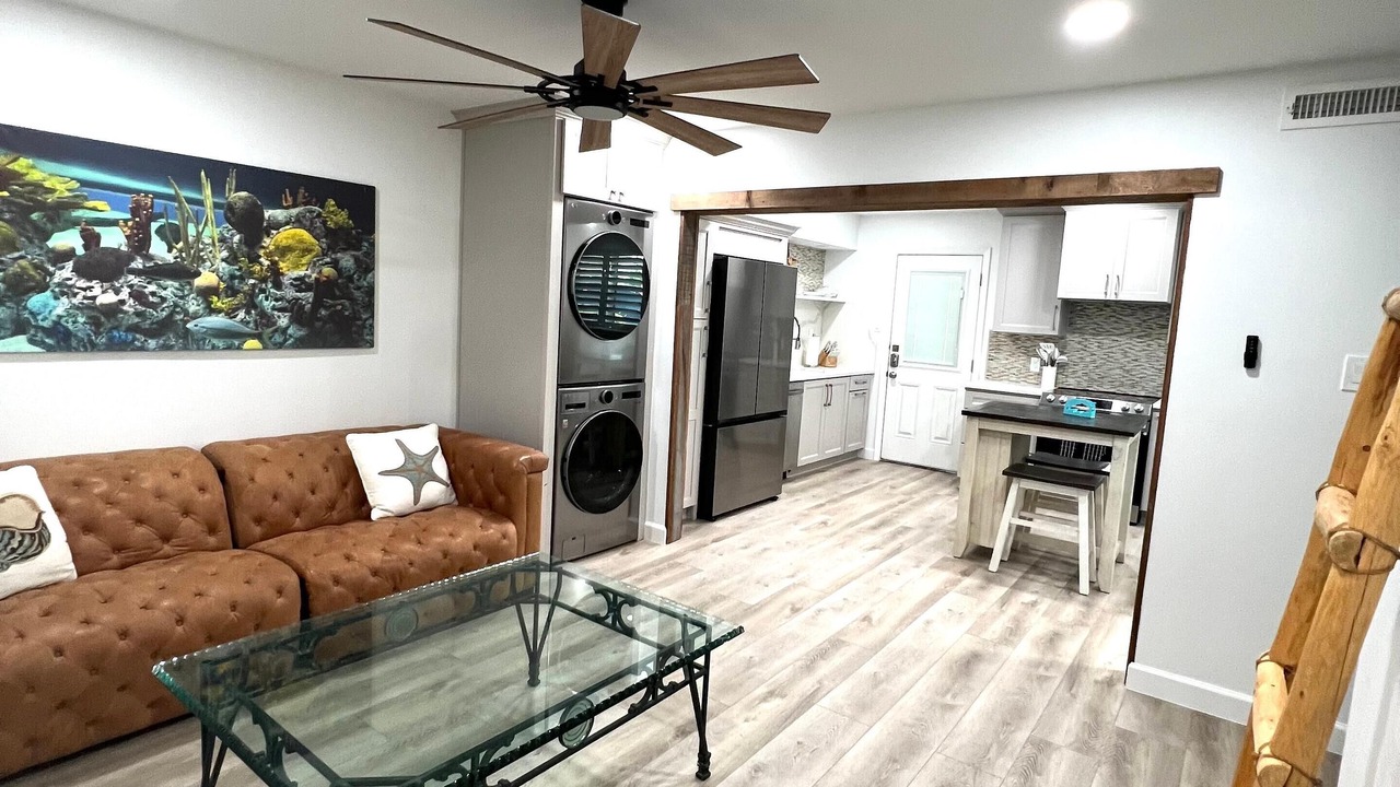 Photo of Livingroom in Del Mar