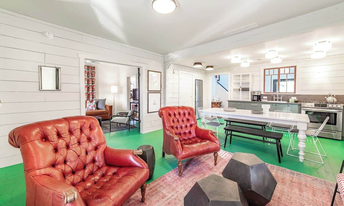 Photo of Livingroom in Three Oaks