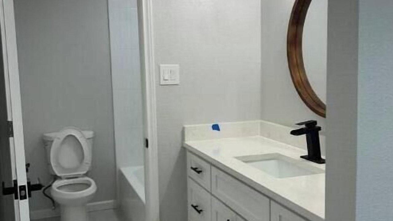 Photo of Bathroom in South Arlington