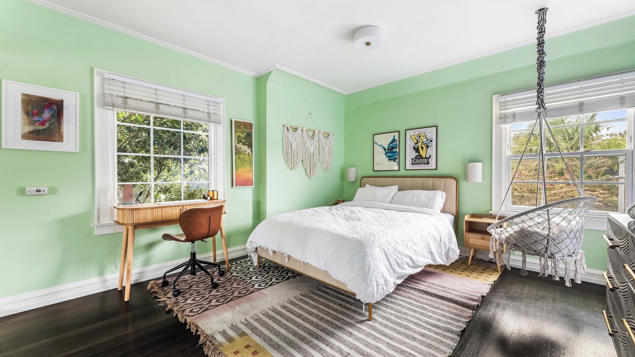 Photo of Bedroom in Greater Wilshire - Hancock Park