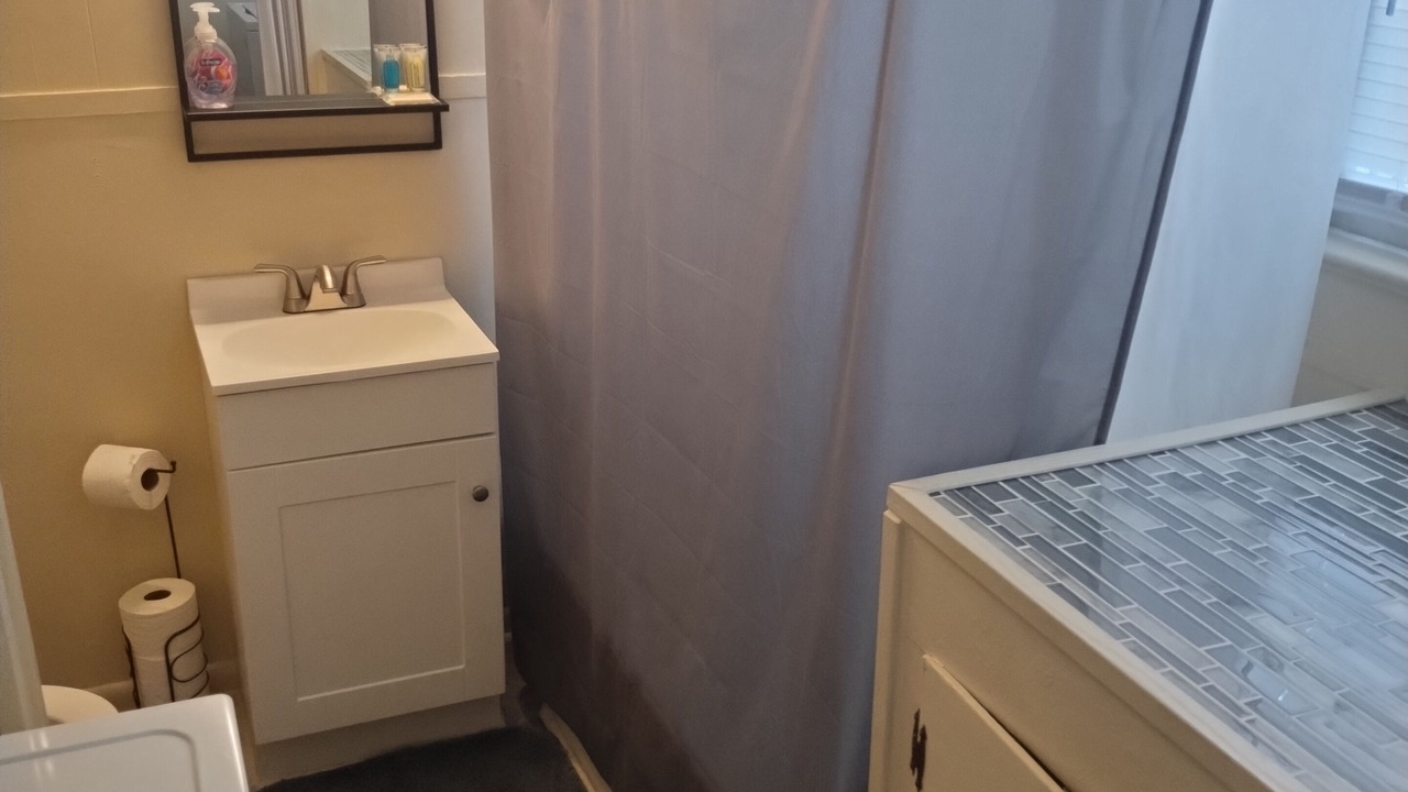 Photo of Bathroom in Alexandria