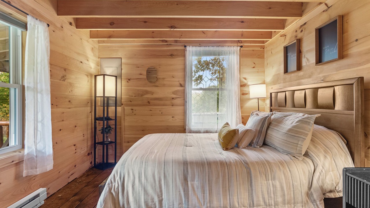 Photo of Bedroom in Davenport