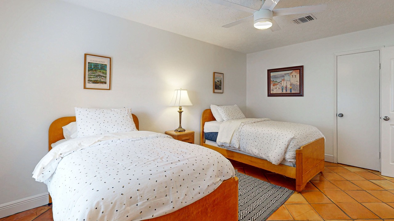 Photo of Bedroom in Chinatown