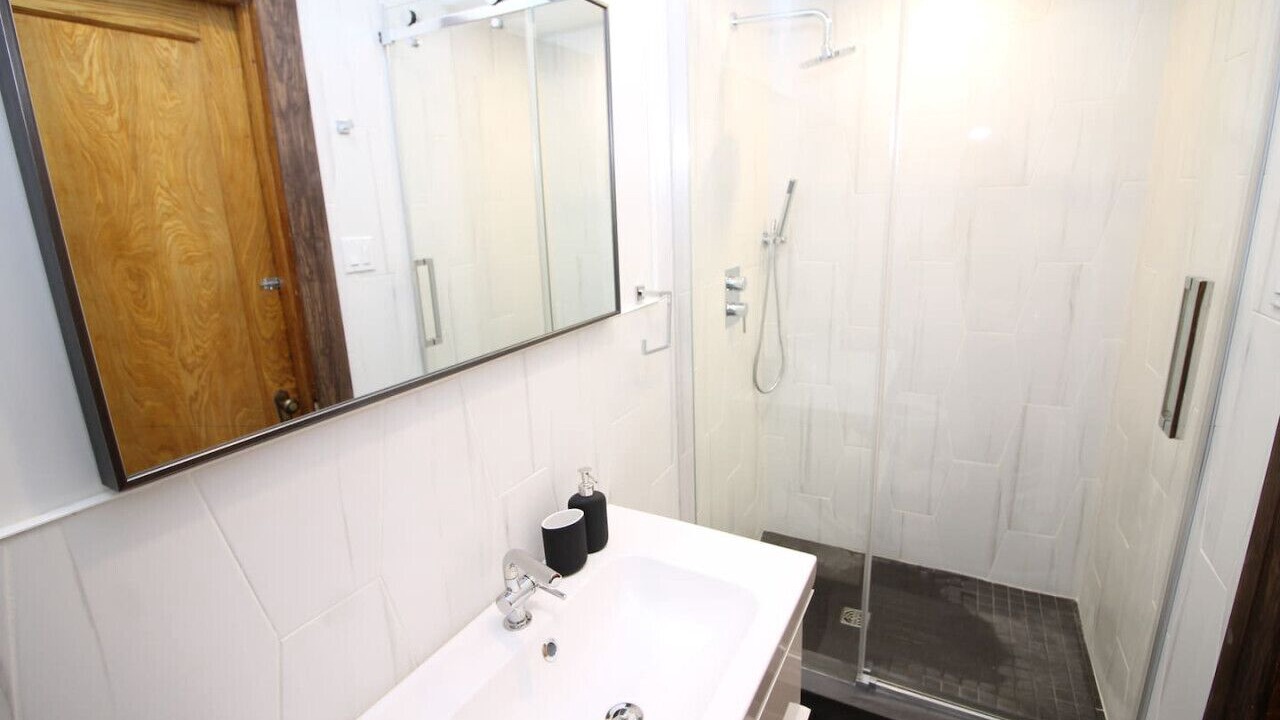 Photo of Bathroom in Hochelaga-Maisonneuve