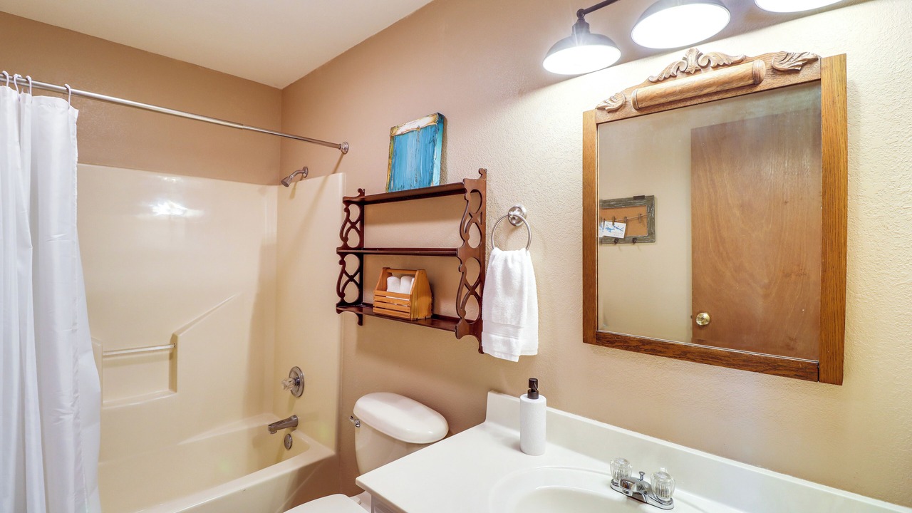 Photo of Bathroom in Greers Ferry