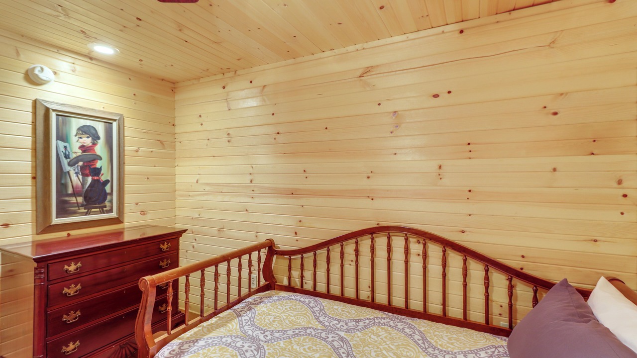 Photo of Bedroom in Greers Ferry