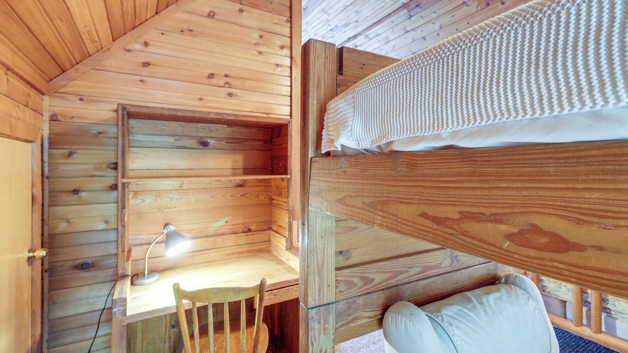 Photo of Bedroom in Greers Ferry