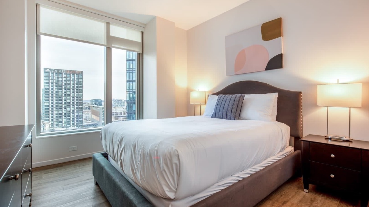 Photo of Bedroom in Seaport District