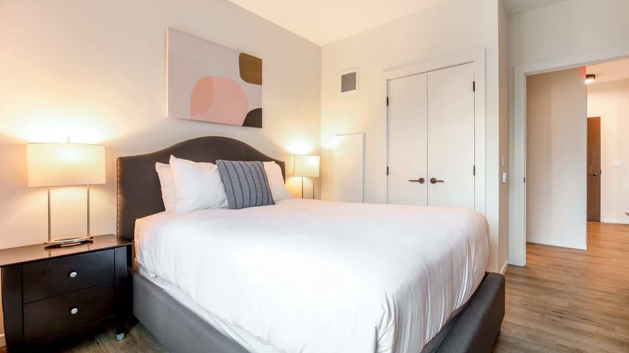 Photo of Bedroom in Seaport District