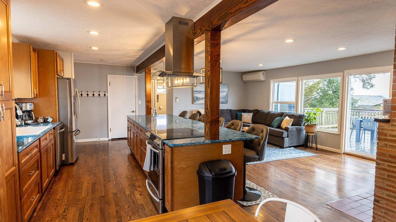 Photo of Others in Garibaldi