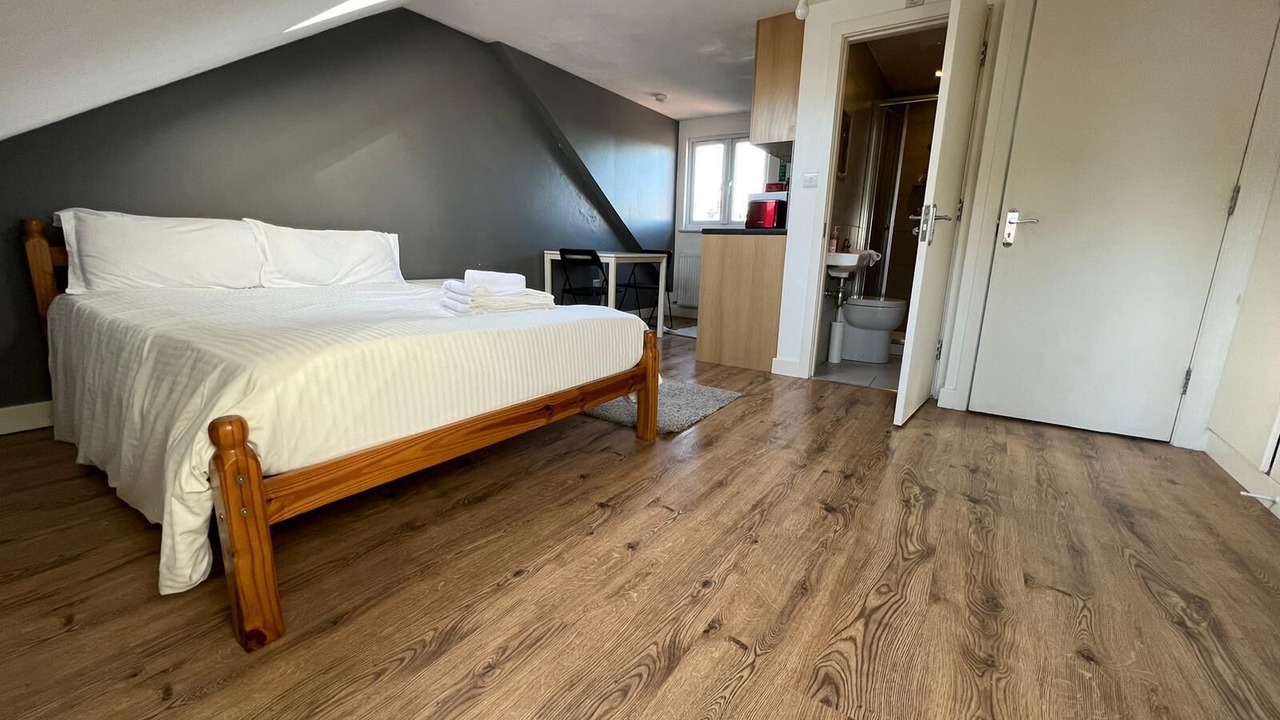 Photo of Others in Tottenham