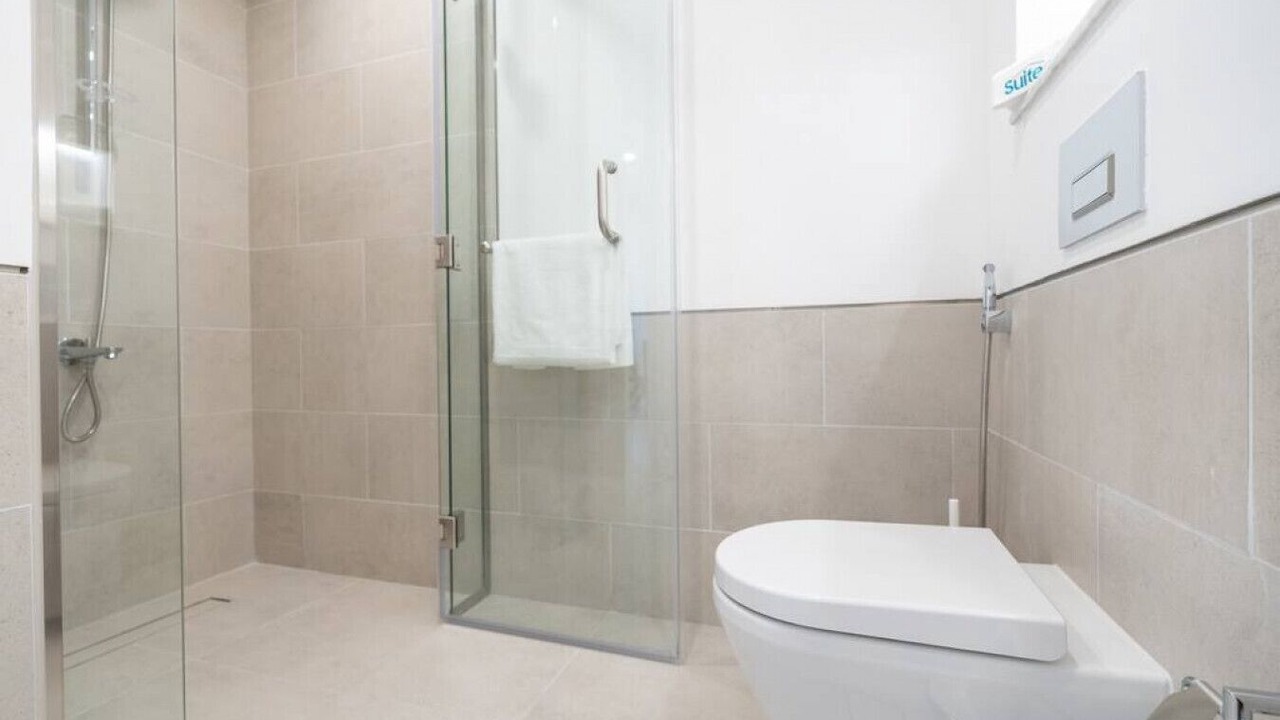 Photo of Bathroom in Umm Suqeim 3
