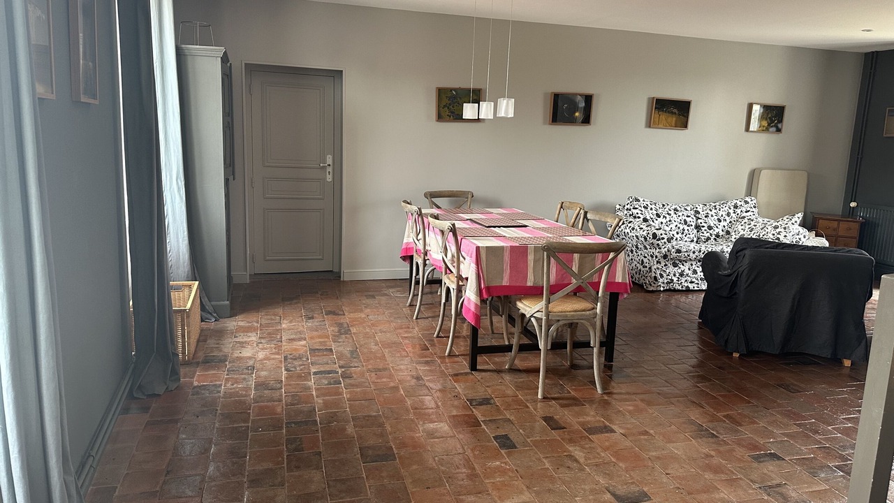 Photo of Others in Chablis