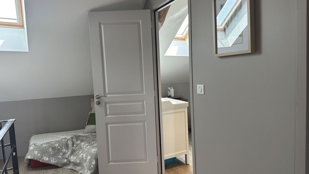 Photo of Bedroom in Chablis