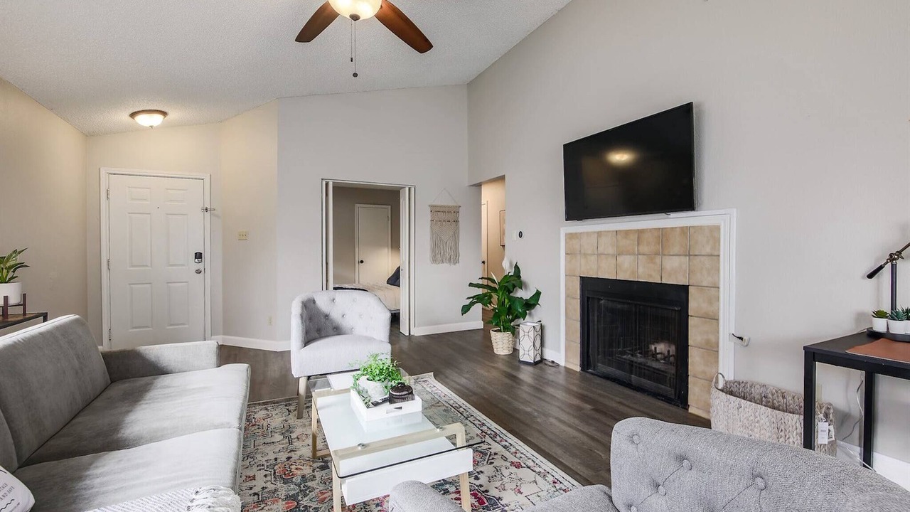 Photo of Livingroom in Milwood