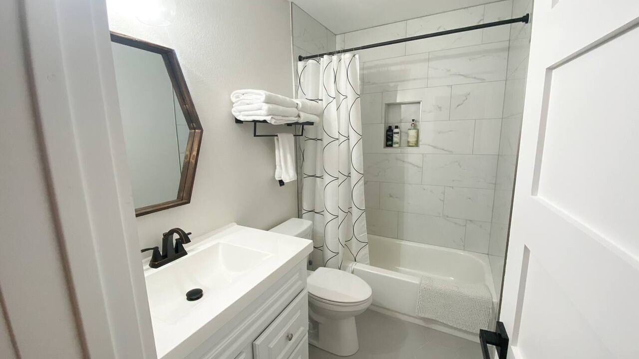 Photo of Bathroom in Spicewood At Bullcreek