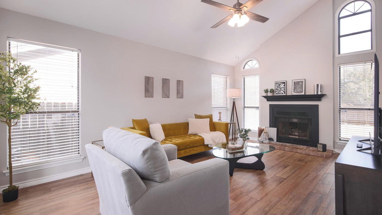 Photo of Bedroom in Brushy Creek