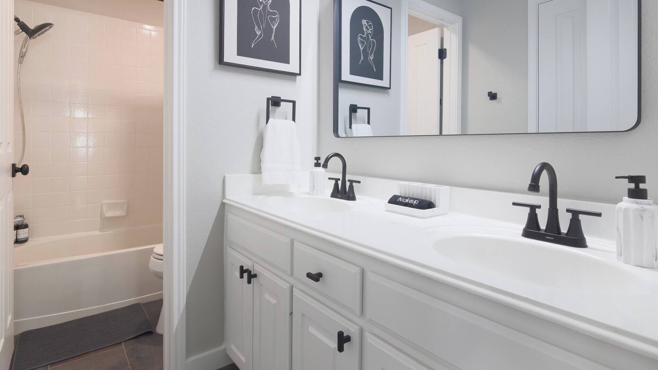 Photo of Bathroom in North Buttercup Creek