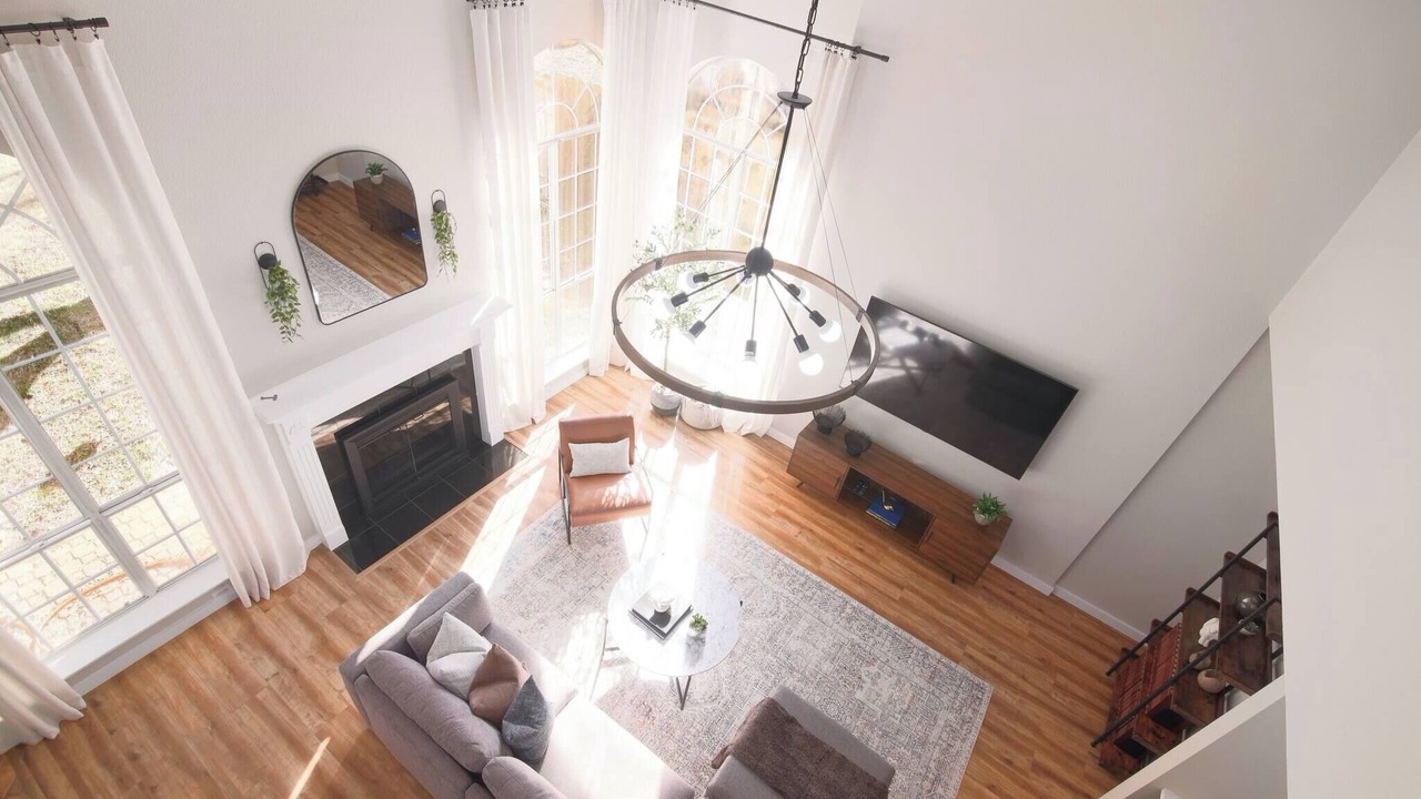 Photo of Livingroom in North Buttercup Creek