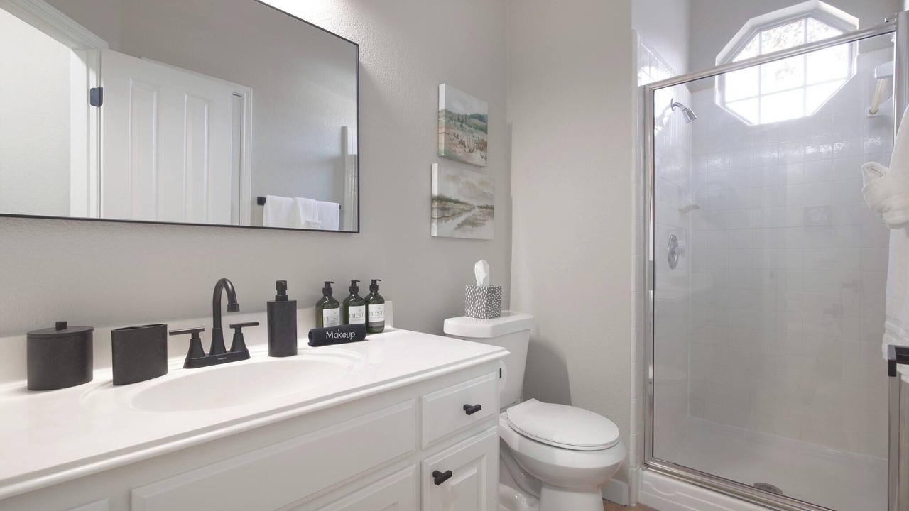 Photo of Bathroom in North Buttercup Creek