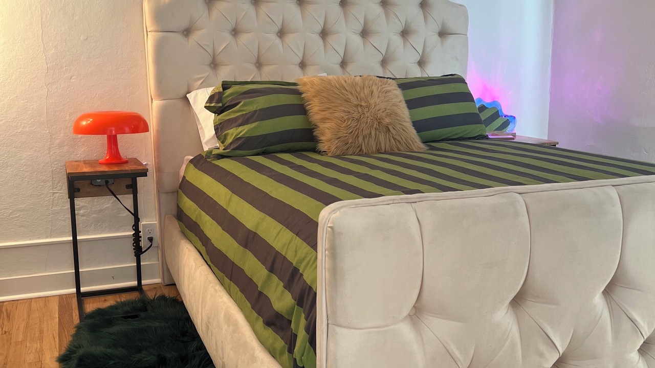 Photo of Bedroom in Depot Bench