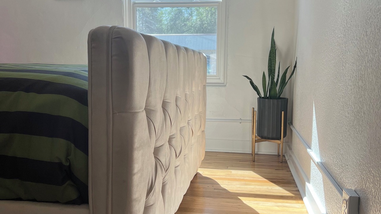 Photo of Bedroom in Depot Bench