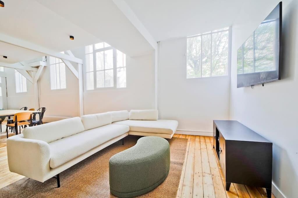 Photo of Livingroom in Saint-Thomas-d'Aquin