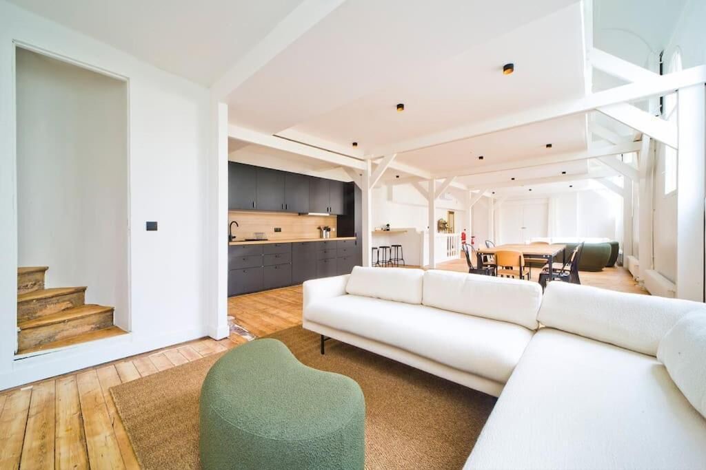 Photo of Livingroom in Saint-Thomas-d'Aquin