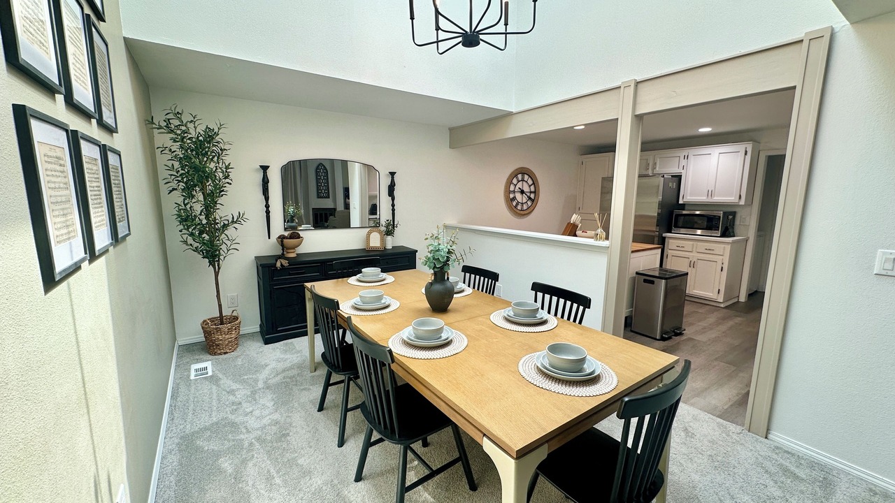 Photo of Bedroom in Bull Mountain