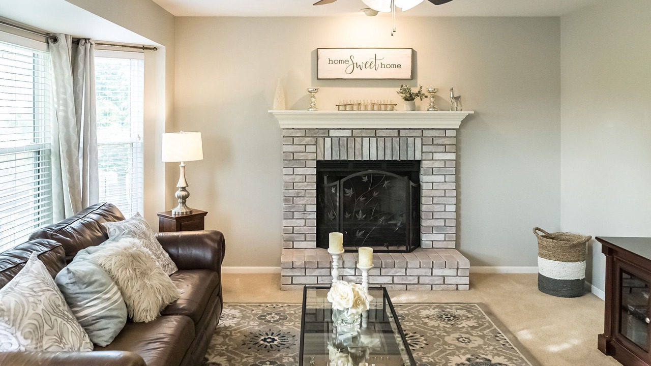 Photo of Livingroom in O'Fallon
