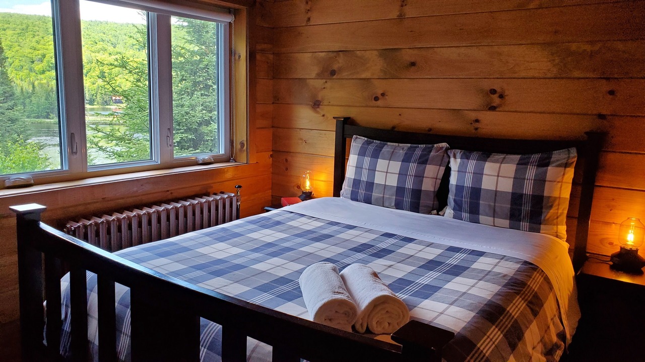 Photo of Bedroom in Montcalm