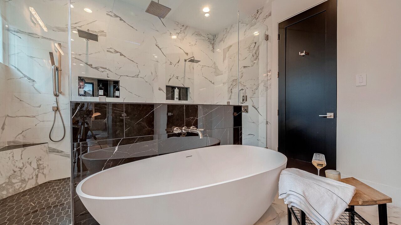 Photo of Bathroom in Neartown